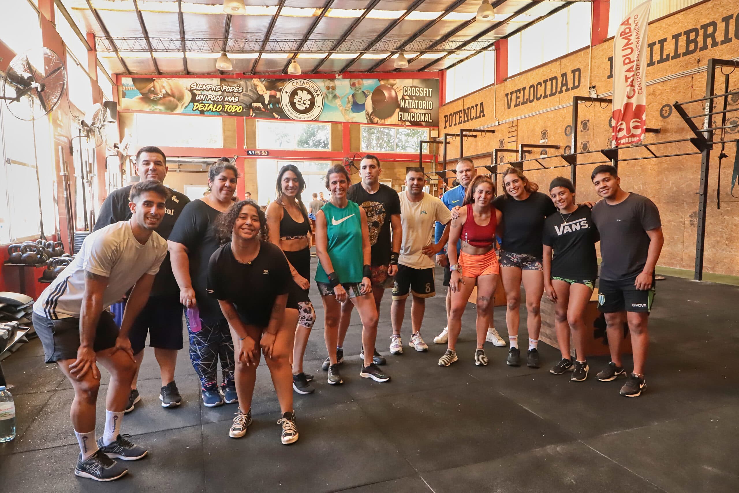 Comunidad Catapumba entrenando